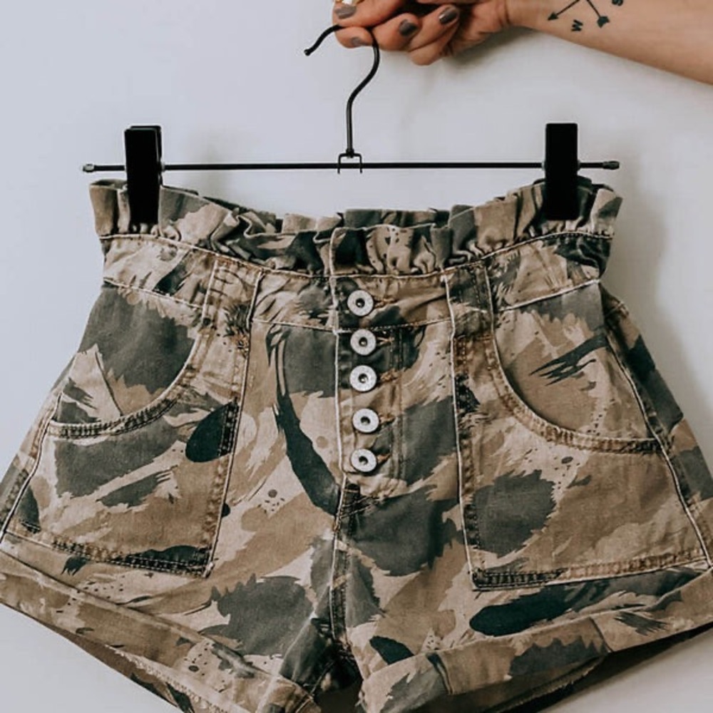 POL Camo Shorts